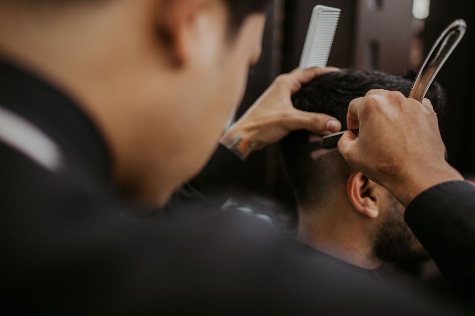 Taille de barbe à la précision, gros plan
